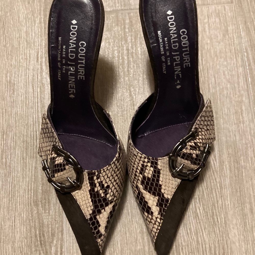 Donald J Pliner Women’s Couture Mules